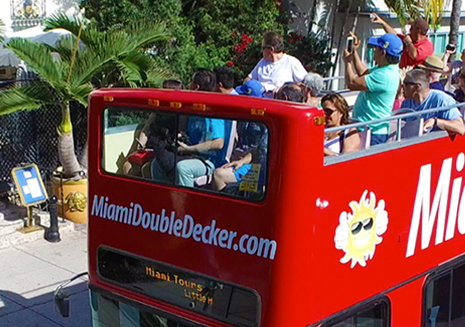 Picture of the double decker bus for the Miami City Tour provided by Miami G